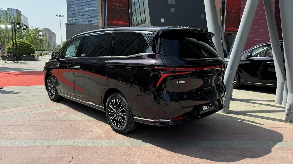 又一臺高性價比新能源MPV?風(fēng)行星海V9正式開啟預(yù)售