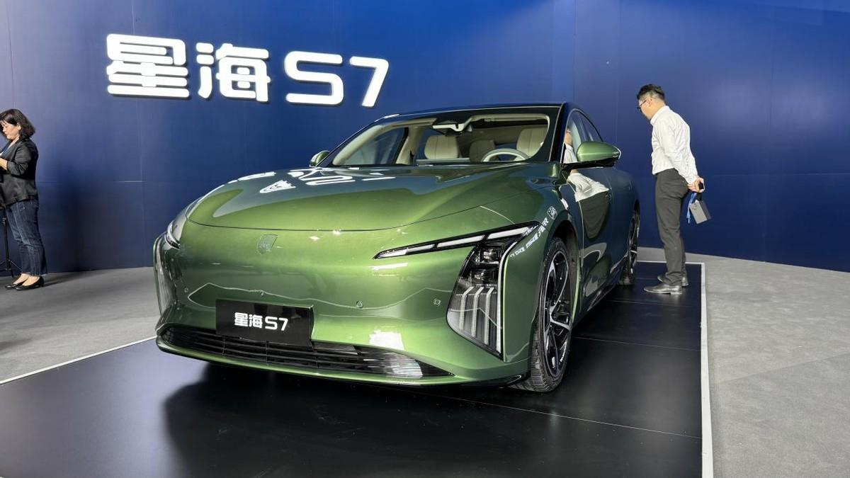 又一臺高性價比新能源MPV?風(fēng)行星海V9正式開啟預(yù)售