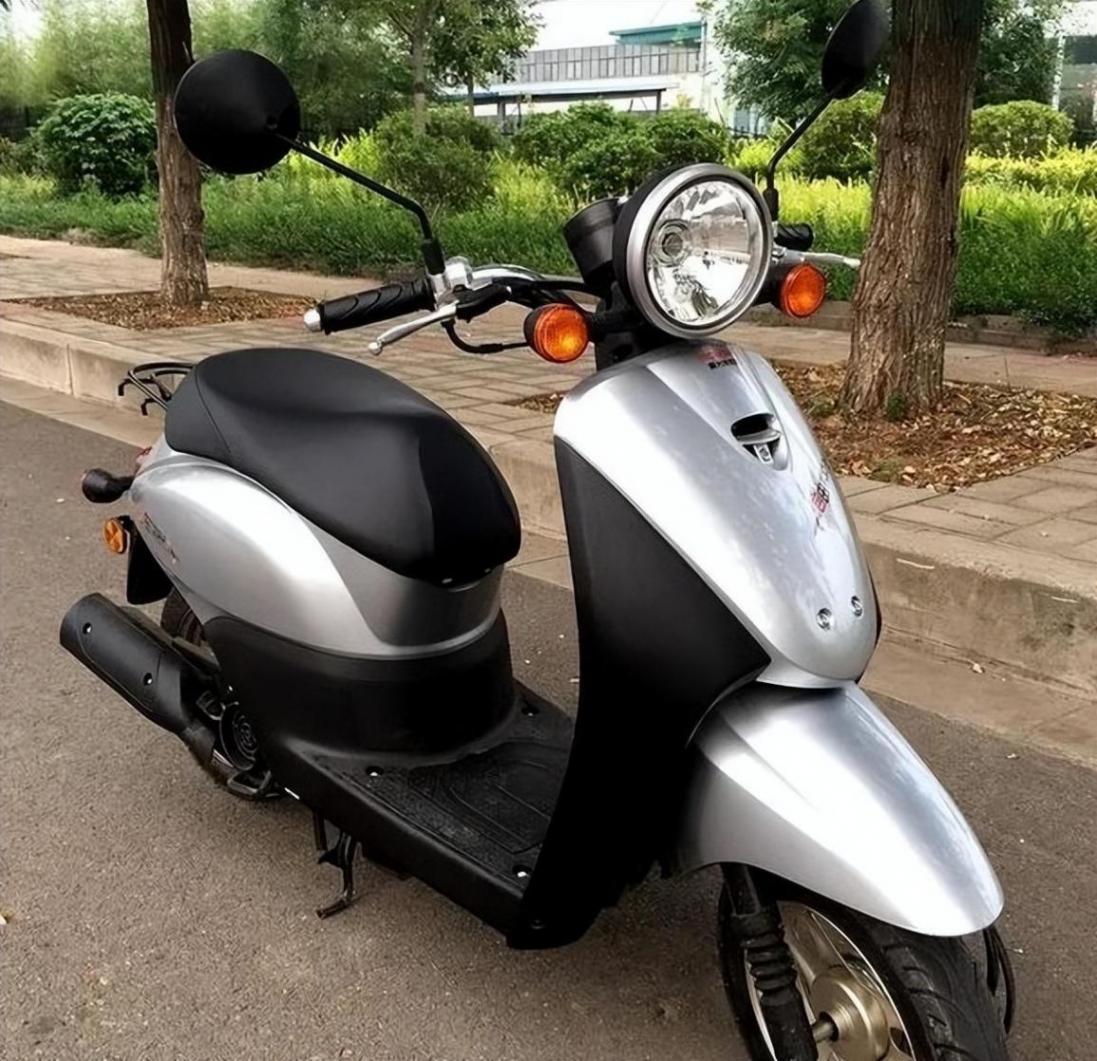 售價8580!續航可達220km,新大洲本田NS110L有哪些過人之處?