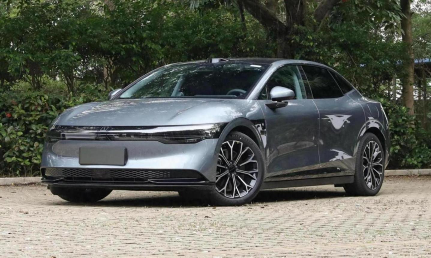 同價(jià)位就是不想要小米SU7,這幾款國(guó)產(chǎn)純電轎車(chē)也不差