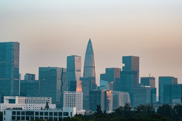 2025年深圳買房必看!房貸利率3.15%,首付15%,現在上車劃算嗎?