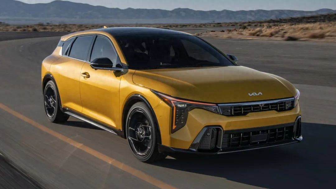 11英寸“瘦身”卻空間大增?2026款起亞K4掀背車藏著啥秘密?